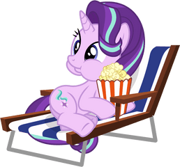 Animated Aweeg Chewing Cute Eating Food Glimmerbetes - Mlp Ponies Eating Png